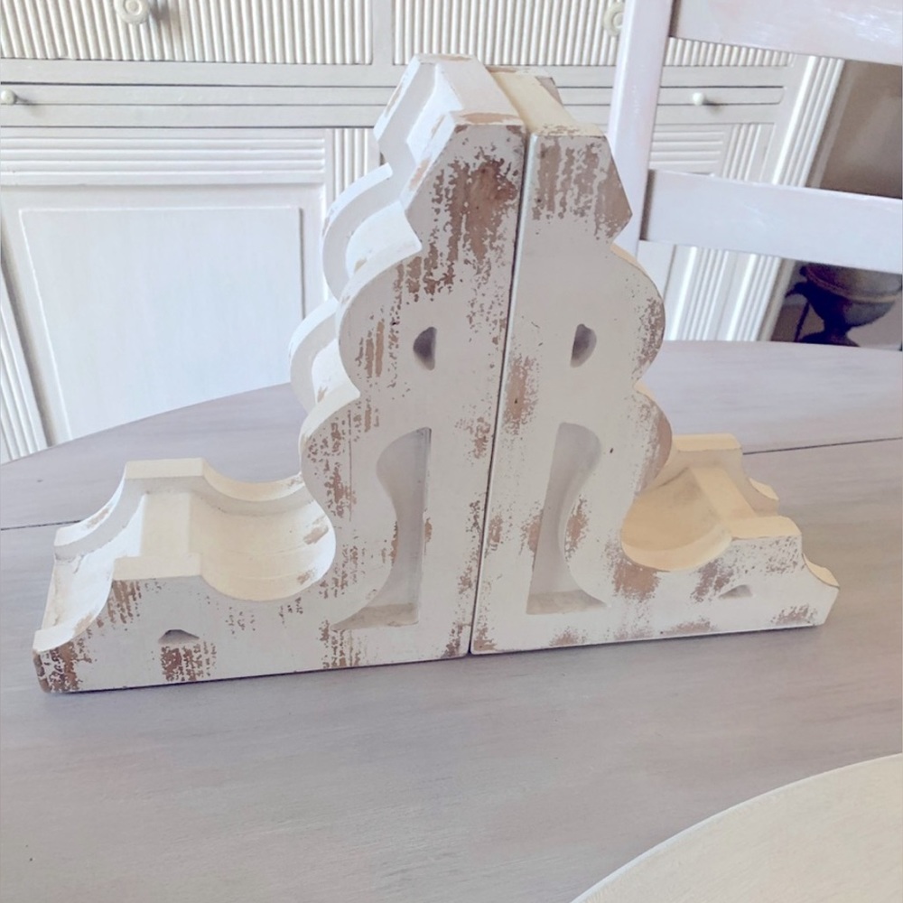Magnolia Home corbels/bookends 2pc set